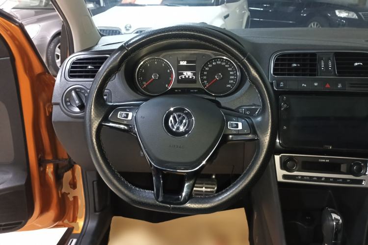 Used Volkswagen Polo 2018 1.5L Cross Polo Automatic