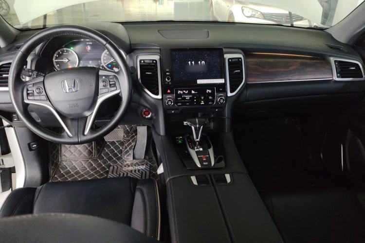 Used Honda UR-V 2017 240TURBO Two-Wheel Drive Luxury Edition China V
