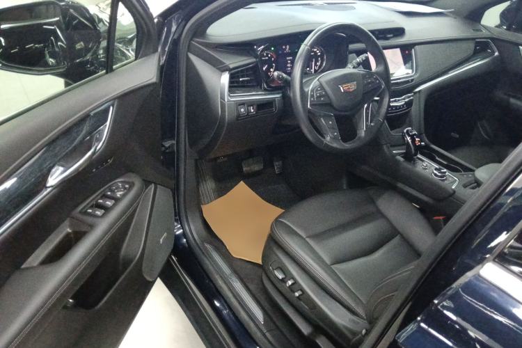 Used Cadillac XT5 2022 2.0T Two-Wheel Drive Luxury Version
