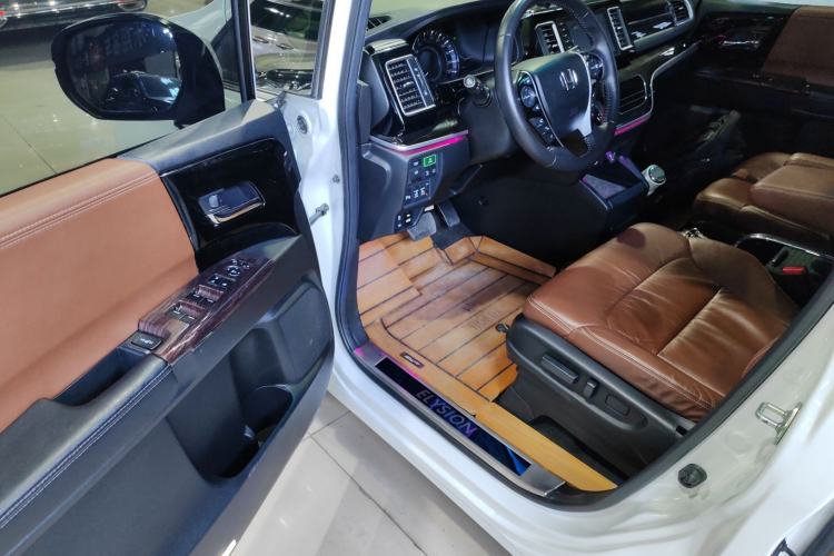 Used Honda Elysion 2019 2.0L Hybrid Supreme Edition
