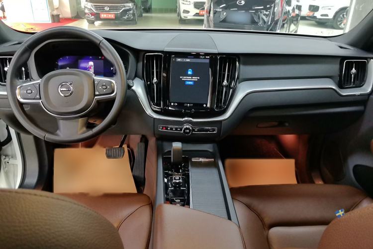 Used Volvo XC60 2024 B5 4x4 Smart Luxury Edition