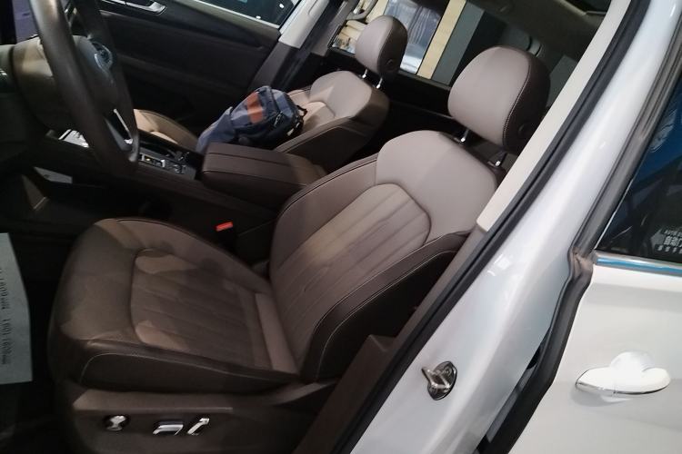 Used Volkswagen Viloran 2024 330TSI Luxury Edition
