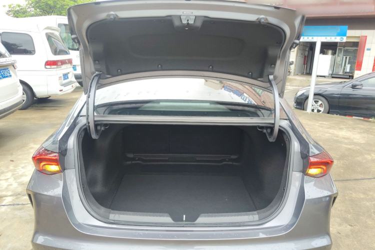 Used GAC Trumpchi EMPOW 2021 270T DCT J15 Version
