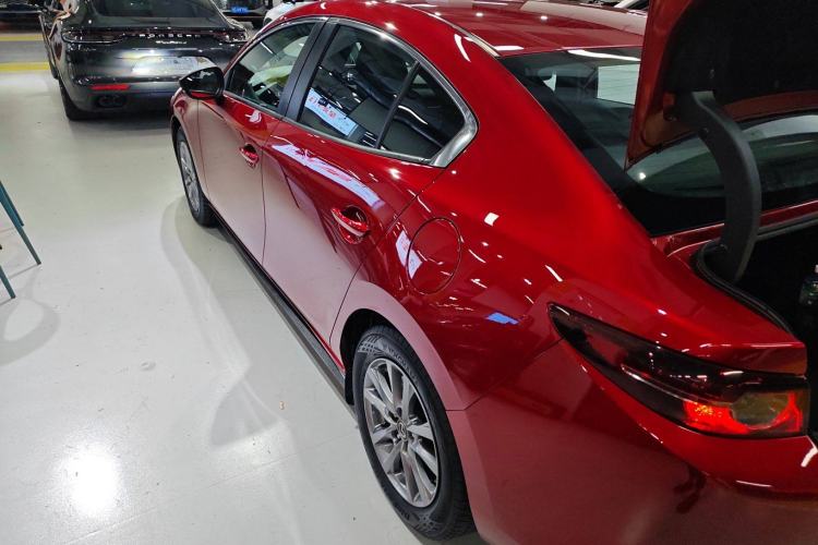 Used Mazda Mazda 3 Axela 2021 2.0L Automatic Zhiqing Edition
