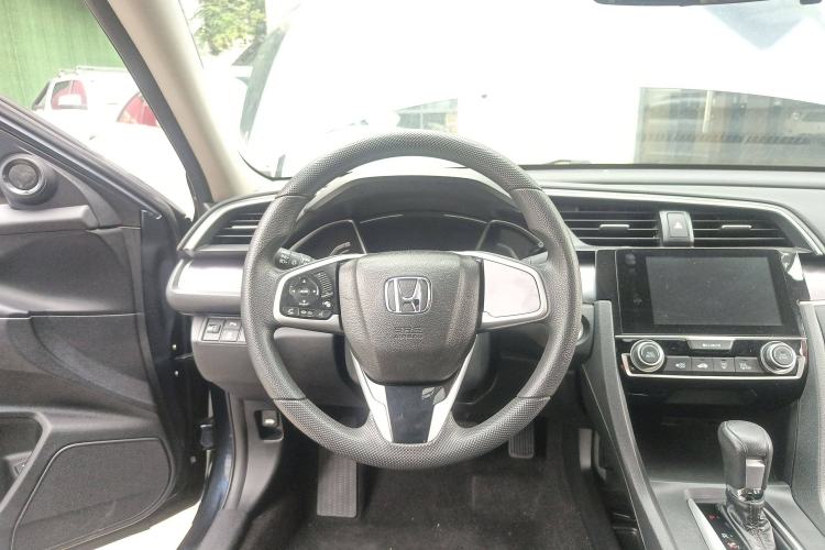 Used Honda Civic 2016 220TURBO CVT Luxury Edition
