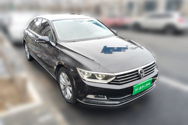 Used Volkswagen Magotan 2017 330TSI DSG Luxury Model
