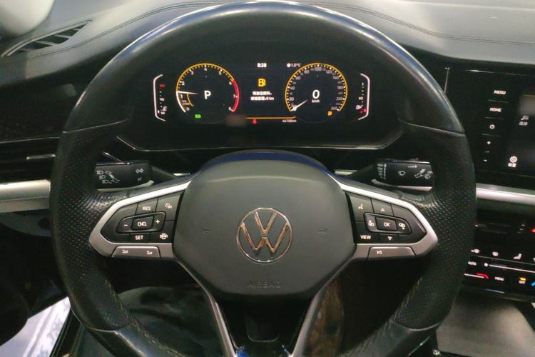 Used Volkswagen Passat 2022 330TSI Elite Edition Custom Version
