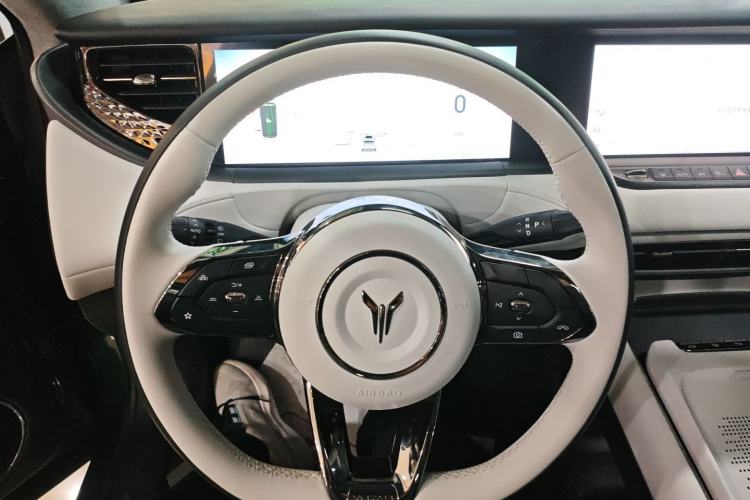 Used VOYAH FREE 2025 318 318 km Rear-Drive Touring Edition
