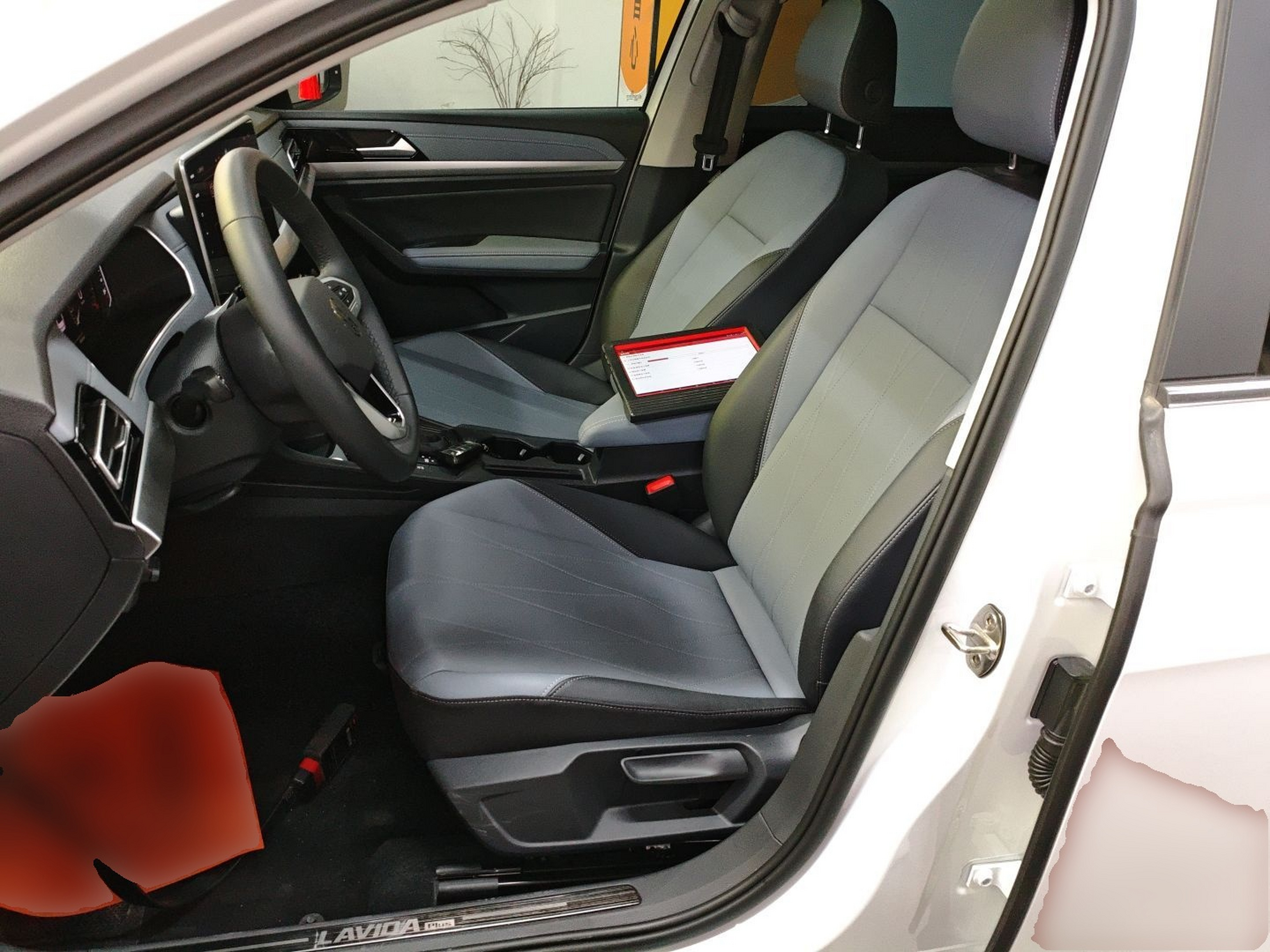 Переднее сиденье в автомобиле