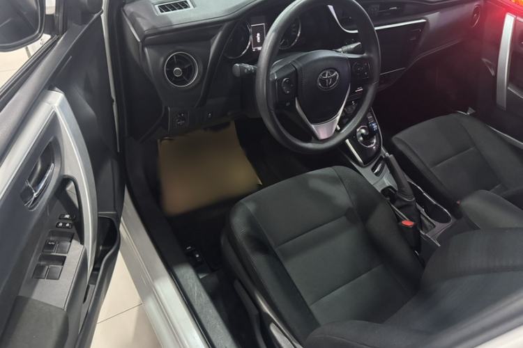 Used Toyota Corolla 2017 Revised Dual-Engine 1.8L E-CVT Leading Edition
