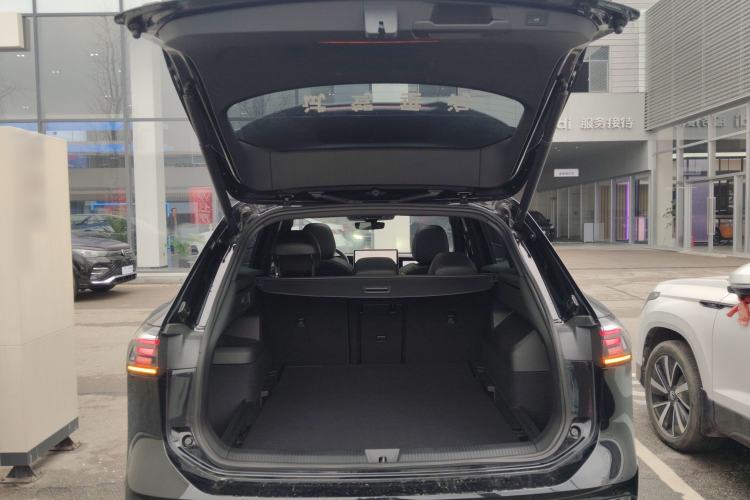 Used Volkswagen Tiguan L 2024 PRO 380TSI Four-Wheel Drive R-Line Prestige Edition
