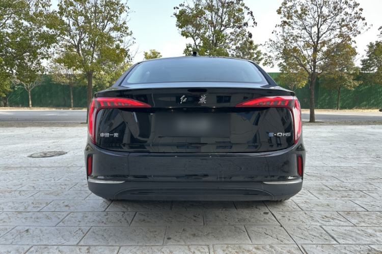 Used Hongqi E-QM5 2022 431 km Charge & Enjoy Edition
