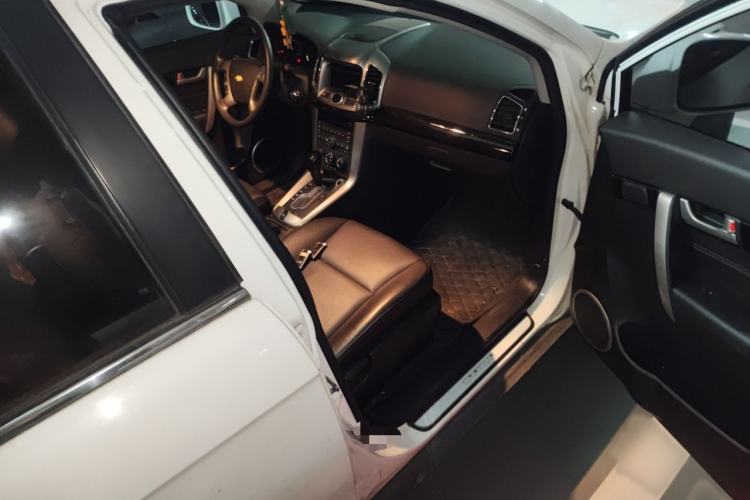 Used Chevrolet Captiva 2015 2.4L Two-Wheel Drive Urban Version 7 Seats
