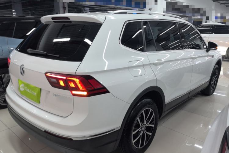 Used Volkswagen Tiguan L 2017 330TSI Automatic Two-Wheel Drive Luxury Edition
