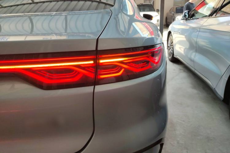 Used BYD Han 2023 EV Champion Edition 605KM Front-Drive Premium Model
