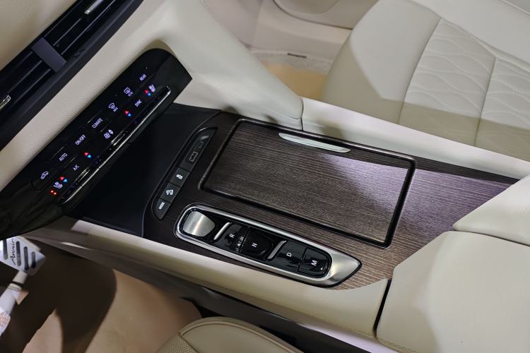 Used Buick Enclave 2022 652T 4x4 Avenir 6-Seater
