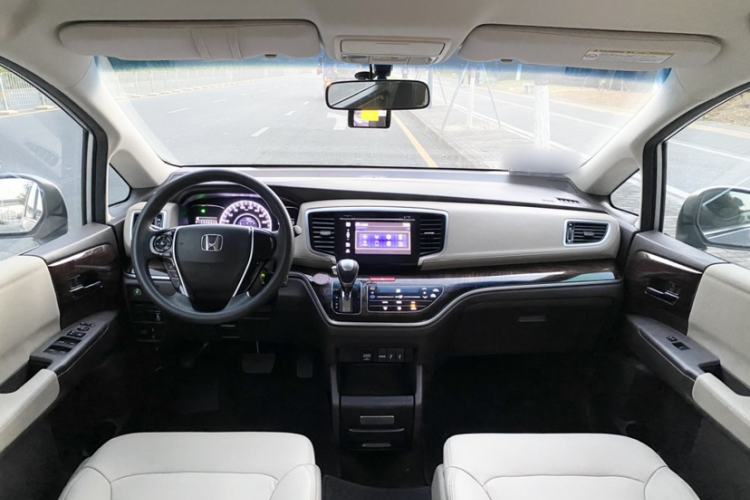 Used Honda Odyssey 2015 Revised Version 2.4L Comfort Edition