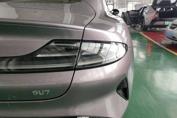 Used  SU7 2024 Rear-Drive Long-Range Intelligent Driving Version
