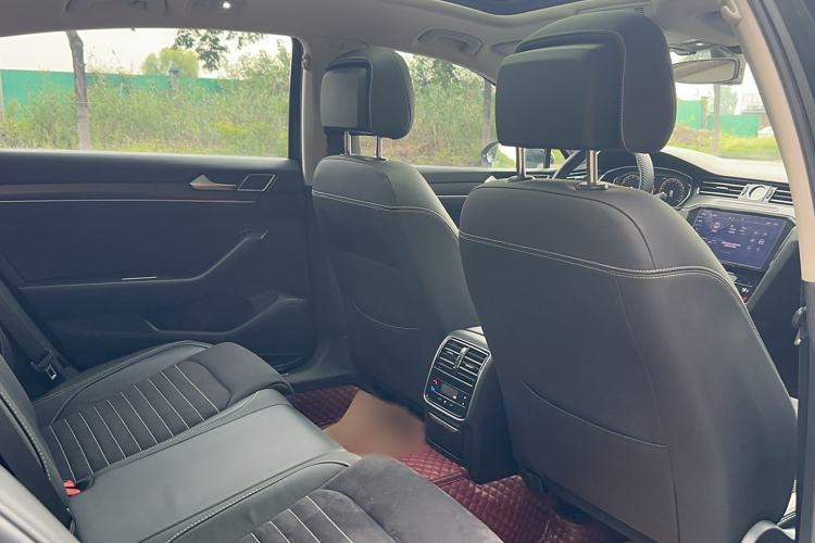 Used Volkswagen Magotan 2021 330TSI DSG 30th Anniversary Edition
