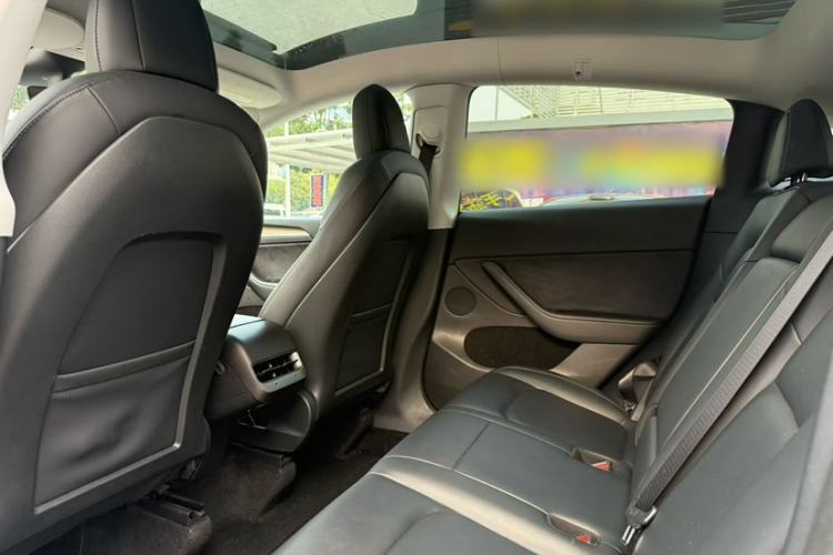 Used Tesla Model Y 2021 Long-Range All-Wheel-Drive Version
