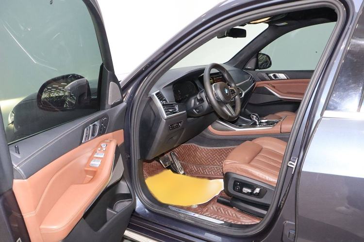 Used BMW X7 2019 xDrive40i Luxury M Sport Package
