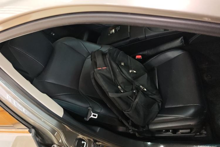 Used Lexus ES 2020 300h Premier Edition
