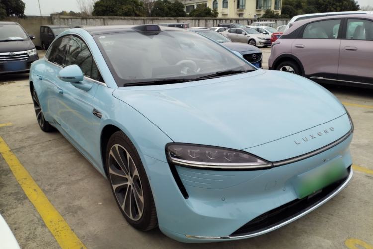 Used Hima Luxeed S7 2025 785 km Ultra
