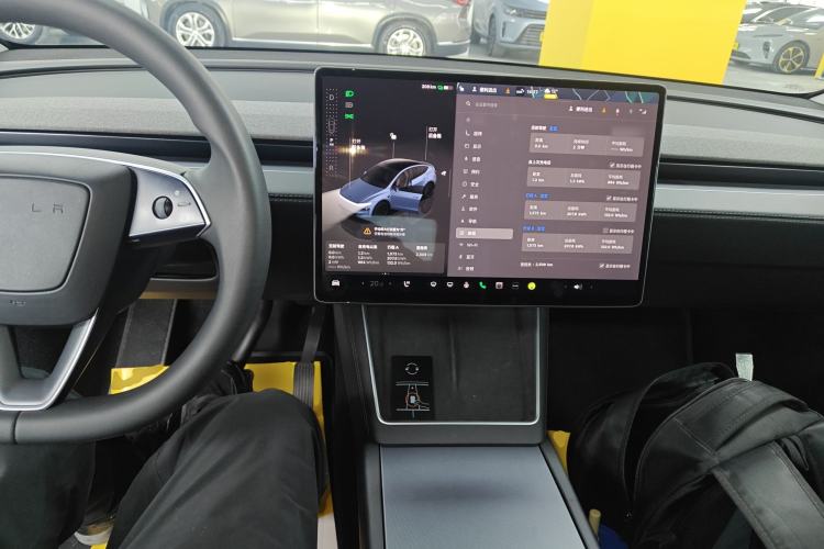 Used Tesla Model Y 2025 Rear-Wheel-Drive Version
