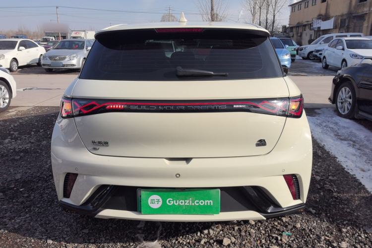 Used BYD Dolphin 2023 420 km Fashion Edition
