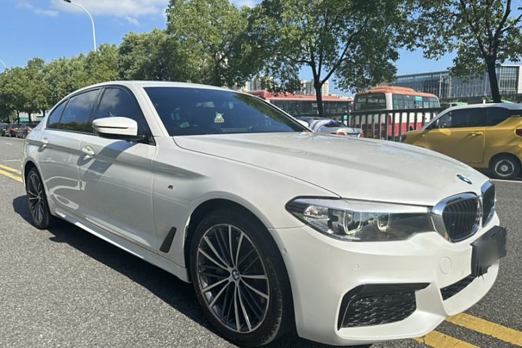 Used BMW 5 Series 2019 Facelifted 530Li Leading Edition M Sport Package
