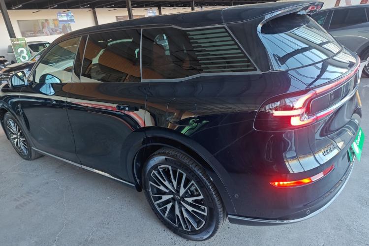 Used  Q07 2025 215 Flagship PLUS