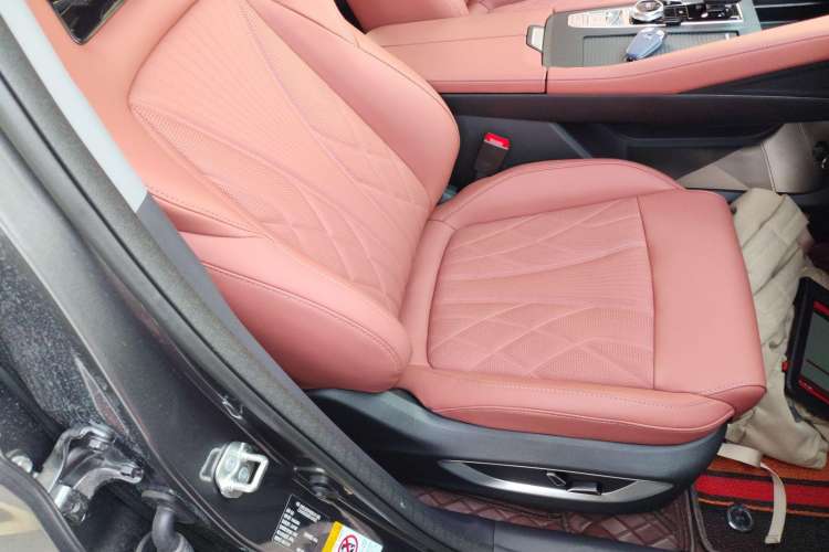 Used Changan CS75 PLUS 2024 3rd Generation Champion Edition 1.5T Intelligent Drive Dynamic Model
