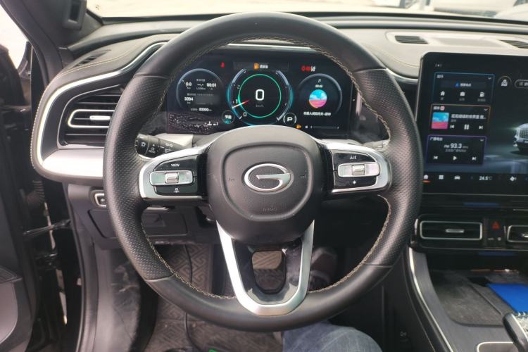 Used GAC Trumpchi GS8 2022 Linghang Series 2.0 TGDI Two-Wheel-Drive Luxury Smart Connectivity Version (7 Seats)
