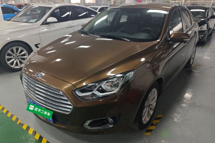 Used Ford Escort 2015 1.5L Automatic Fashion Model
