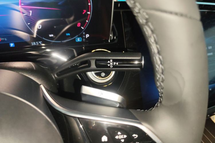 Used Mercedes-Benz E-Class 2025 Facelift E 300 L Luxury Edition
