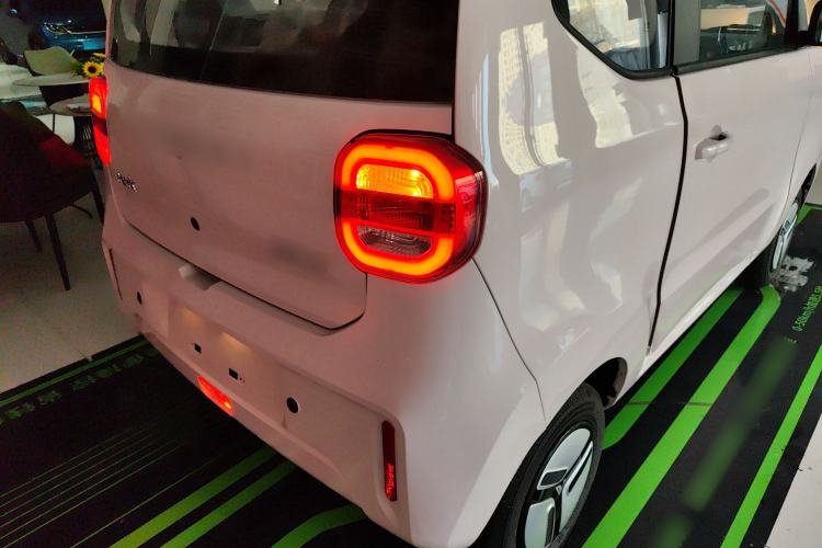 Used  uni 2025 Mildly Sweet Version 11.52 kWh
