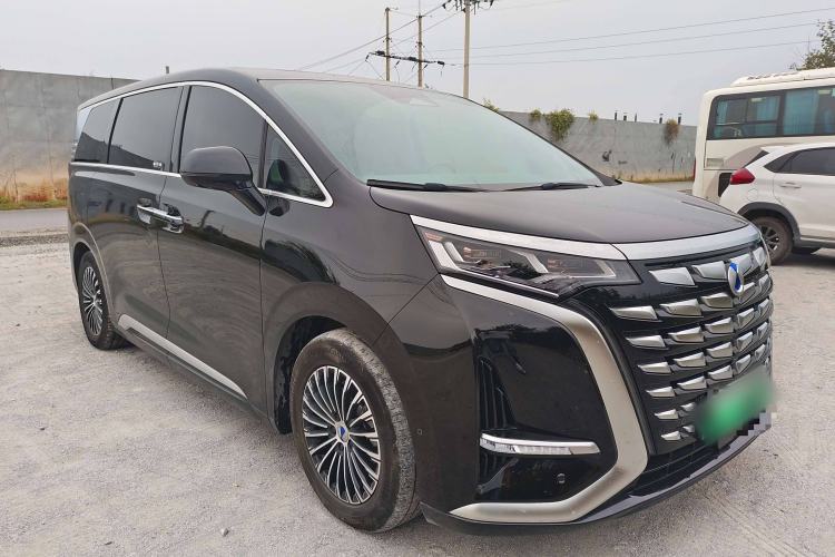 Used Denza D9 2022 DM-i 970 Four-Wheel Drive Flagship Model
