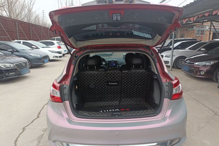 Used Nissan Tiida 2021 1.6L CVT Cool Edition
