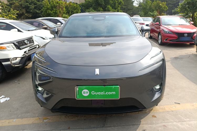 Used  11 2023 Long-Range Single-Motor Version 5 Seats