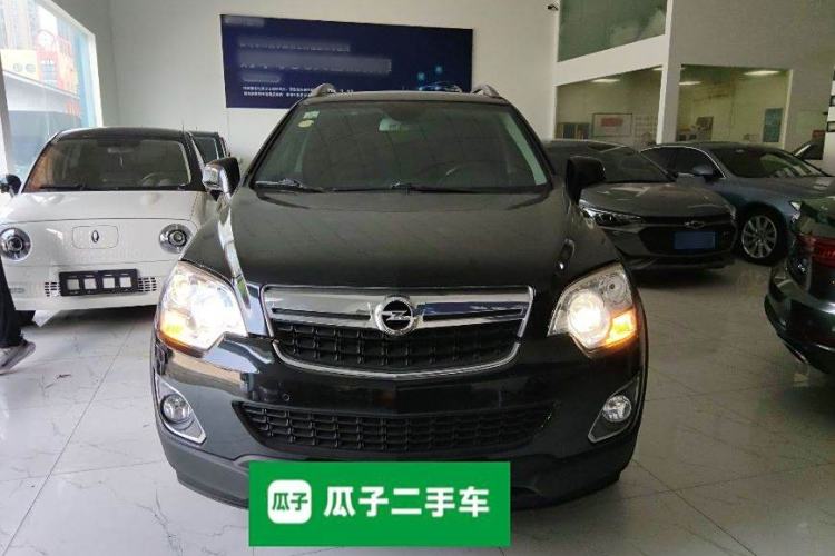 Used Opel Antara 2013 2.4L four-wheel drive luxury version
