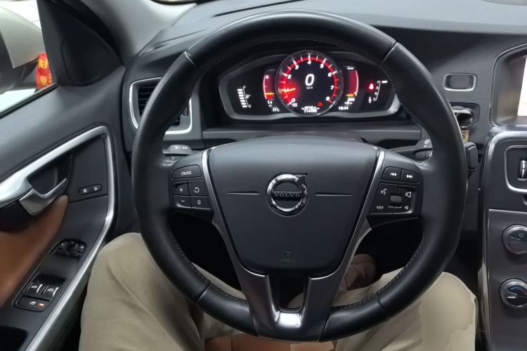 Used Volvo S60 2019 S60L T5 Smart Range Edition
