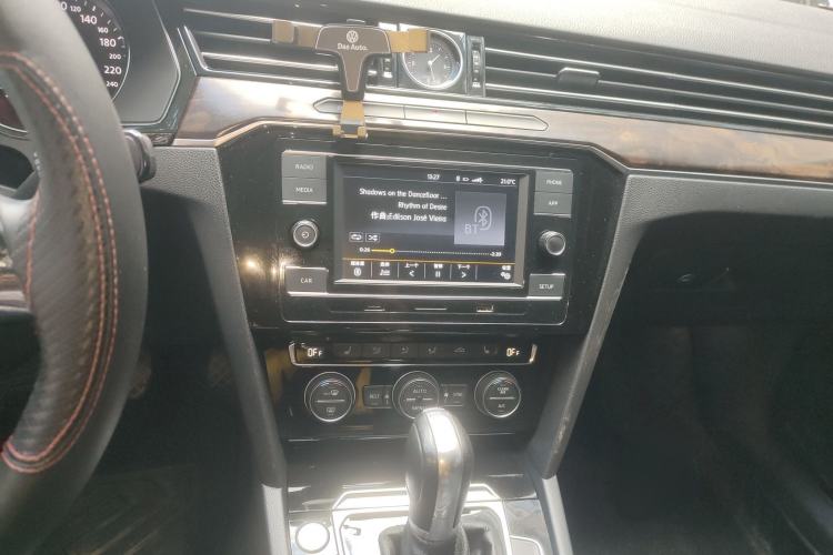 Used Volkswagen Magotan 2018 Facelift 330TSI DSG Luxury Model
