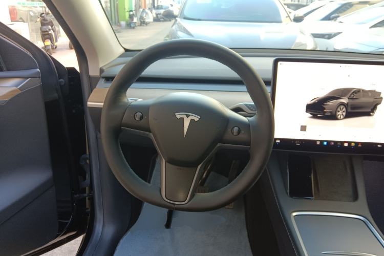 Used Tesla Model Y 2022 Rear-Wheel-Drive Version