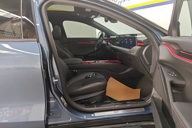 Used Ford Mondeo 2022 Facelift EcoBoost 245 ST-Line
