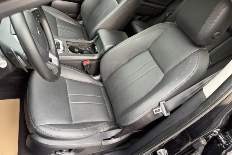 Used Land Rover Discovery Sport 2019 240 PS SE Version China VI Standard