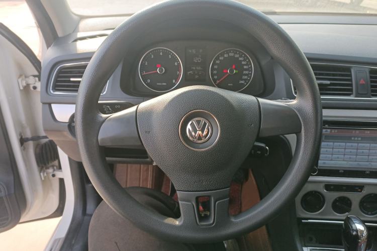 Used Volkswagen Gran Lavida 2013 1.6L Automatic Comfort Model
