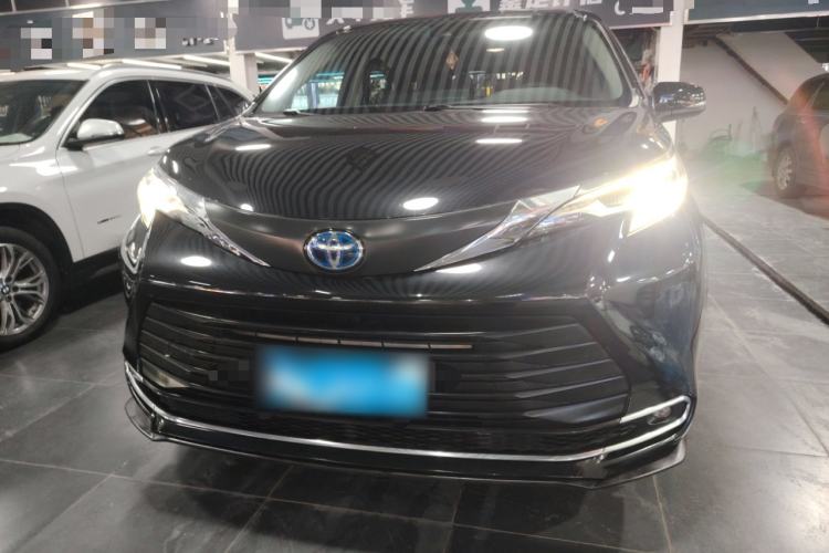 Used Toyota Sienna 2021 2.5L Hybrid Comfort Edition
