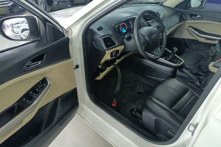 Used Ford Escort 2017 Revised Version 1.5L Manual Comfort Edition