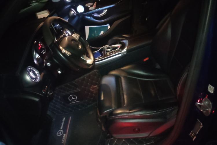 Used Mercedes-Benz GLC 2017 GLC 260 4MATIC Luxury Model
