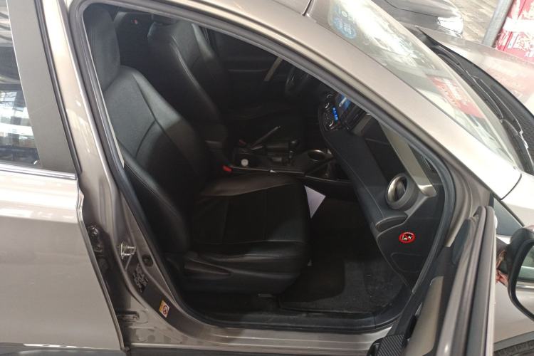 Used Toyota RAV4 2015 2.0L CVT Two-Wheel Drive Fashion Edition